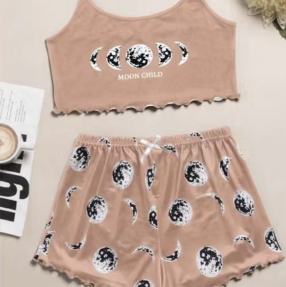 Pijamas tecidos leves e confortáveis